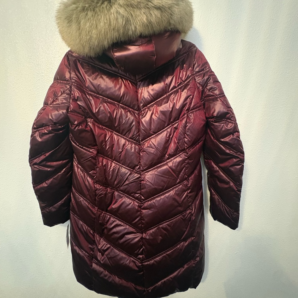 Michael Kors Deep Red Puffer Jacket with Faux Fur Trim - Picture 2 of 5